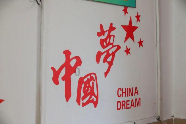 史上最贱小游戏之足球选关版